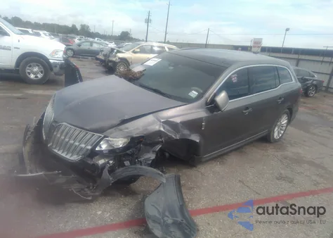 2010 Lincoln Mkt z USA, uszkodzony, nr VIN 2LMHJ5FR7ABJ20607
